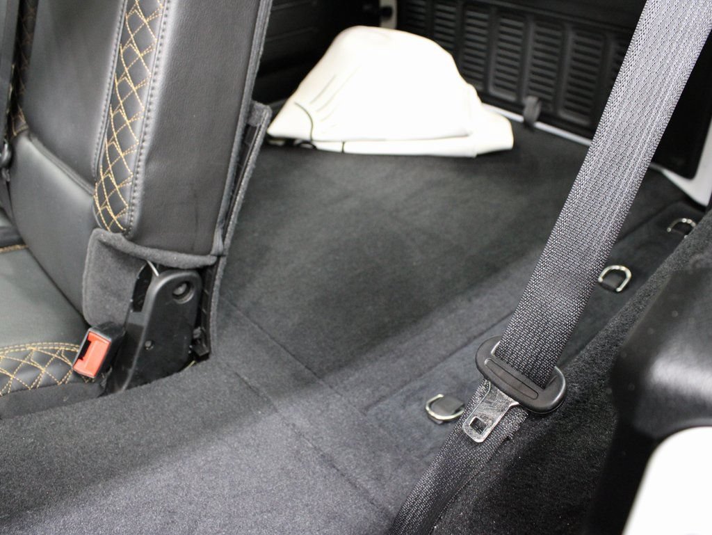 Used 2023 Jeep Wrangler Unlimited Sahara AWD/4WD image 12