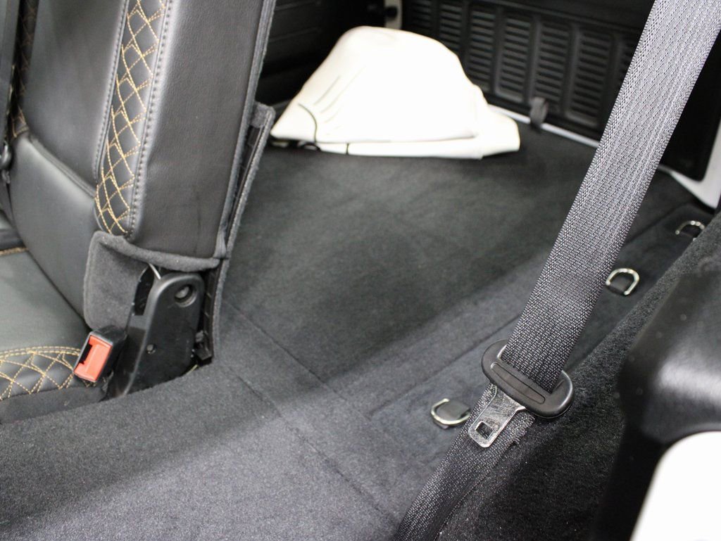 Used 2023 Jeep Wrangler Unlimited Sahara image 12