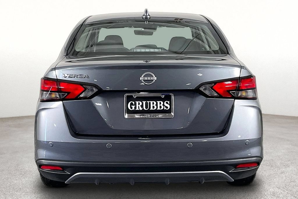 Used 2025 Nissan Versa SV w/ Trunk Package FWD image 5