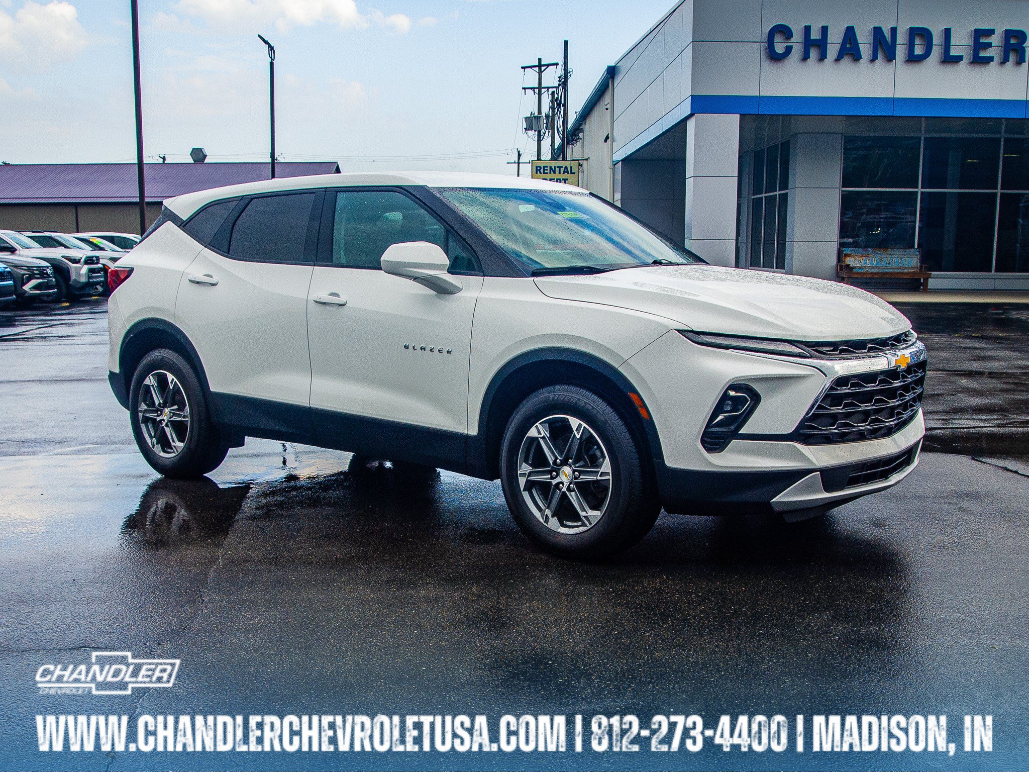 Used 2024 Chevrolet Blazer LT FWD image 1