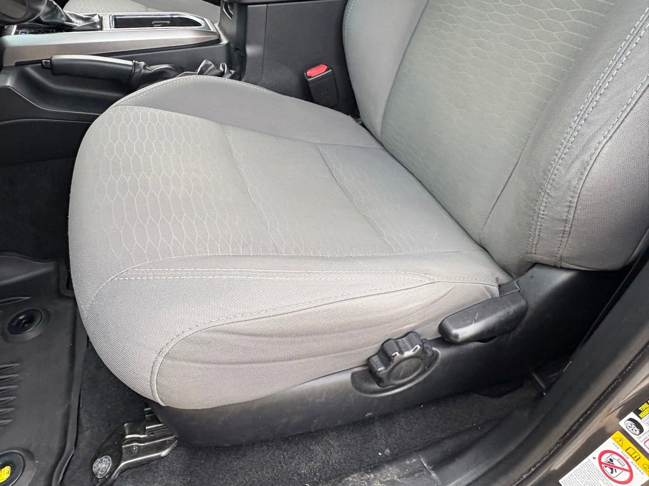 Used 2019 Toyota Tacoma SR5 AWD/4WD image 32