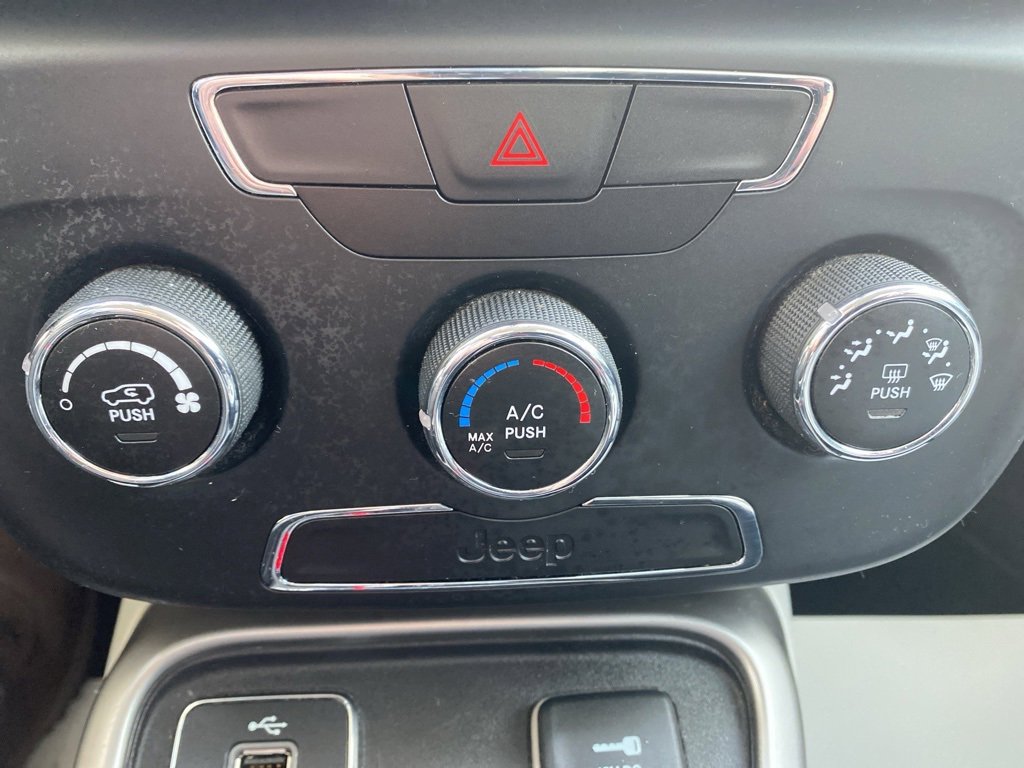 Used 2017 Jeep Compass Latitude image 35