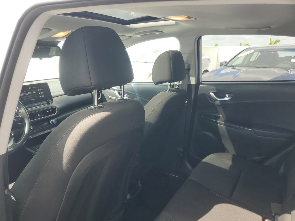 Used 2023 Hyundai Kona SEL w/ Convenience Package image 11
