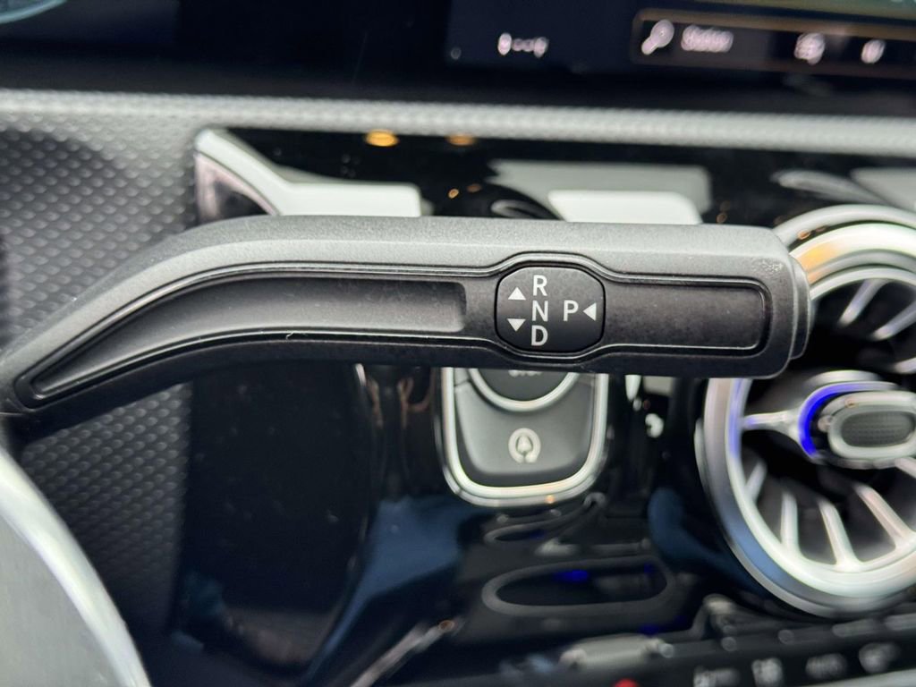 Used 2022 Mercedes-Benz CLA 250 4MATIC image 22