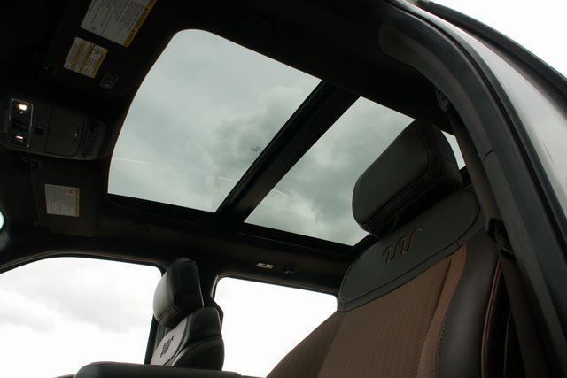 New 2025 Ford F250 King Ranch w/ Chrome Package image 25