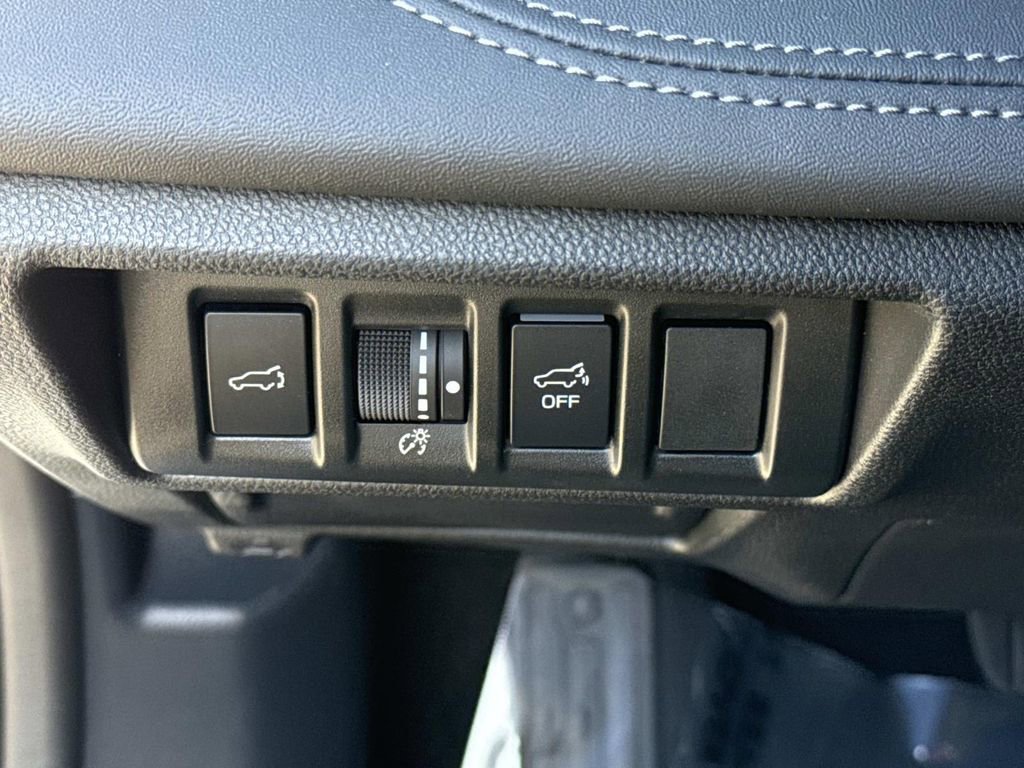 Used 2023 Subaru Outback Touring image 44