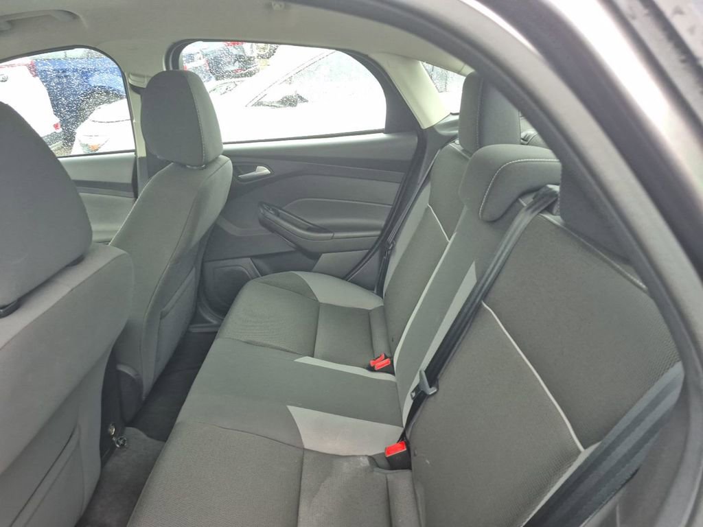 Used 2014 Ford Focus SE image 11