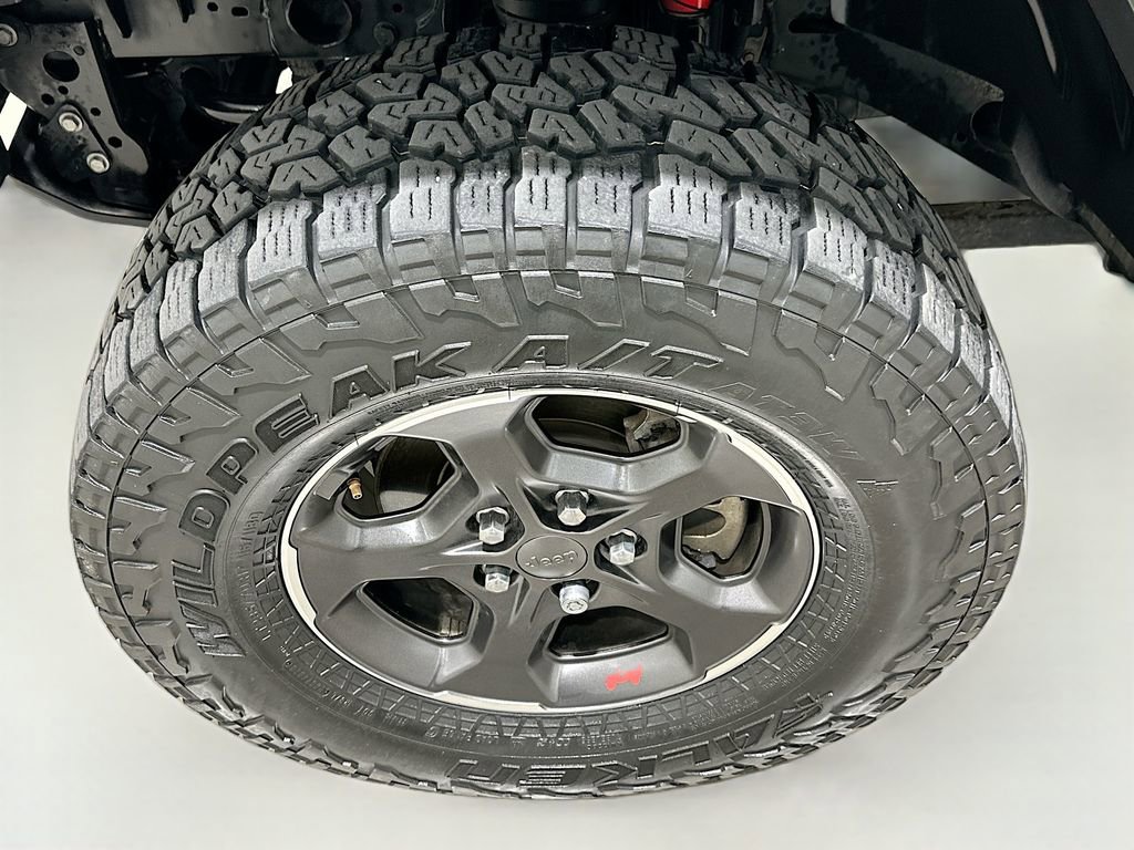 Used 2021 Jeep Gladiator Rubicon w/ Trailer Tow Package AWD/4WD image 30