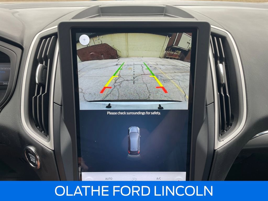 Used 2023 Ford Edge SEL w/ Sport Appearance Package image 16