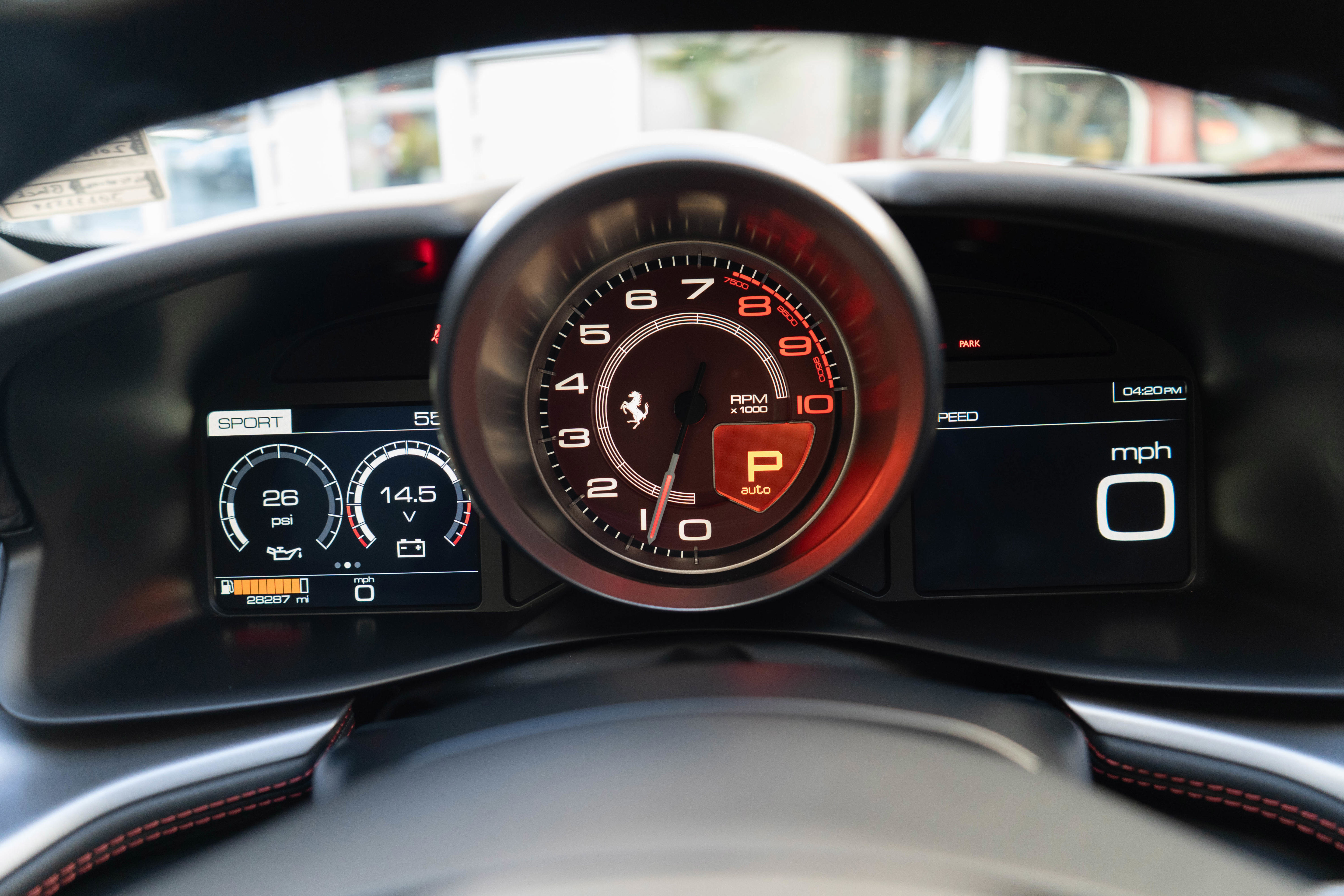 Used 2018 Ferrari GTC4Lusso T RWD image 20