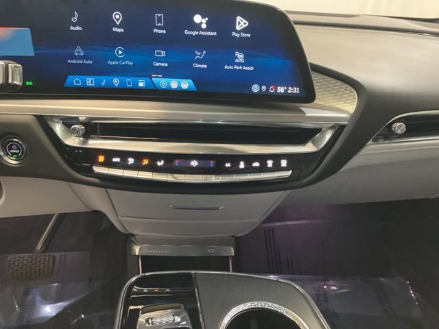 Used 2024 Cadillac Lyriq Sport image 19