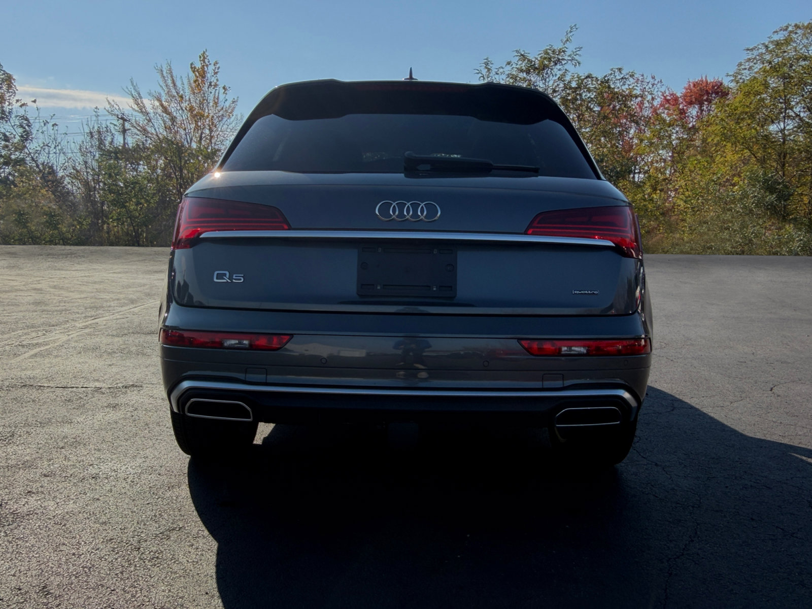 Used 2023 Audi Q5 2.0T Premium Plus w/ Premium Plus Package AWD/4WD image 11
