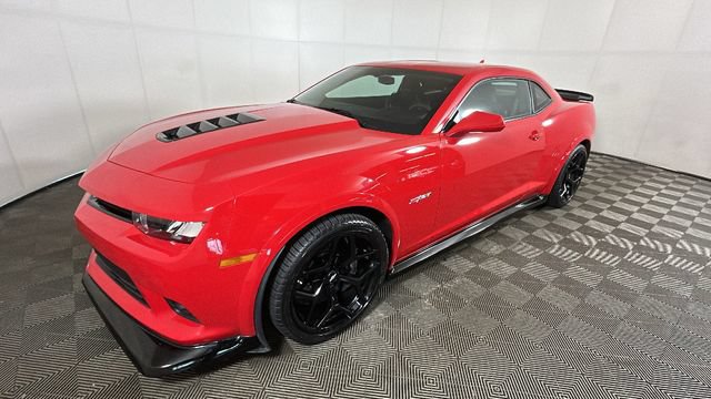 Used 2015 Chevrolet Camaro Z/28 RWD image 6