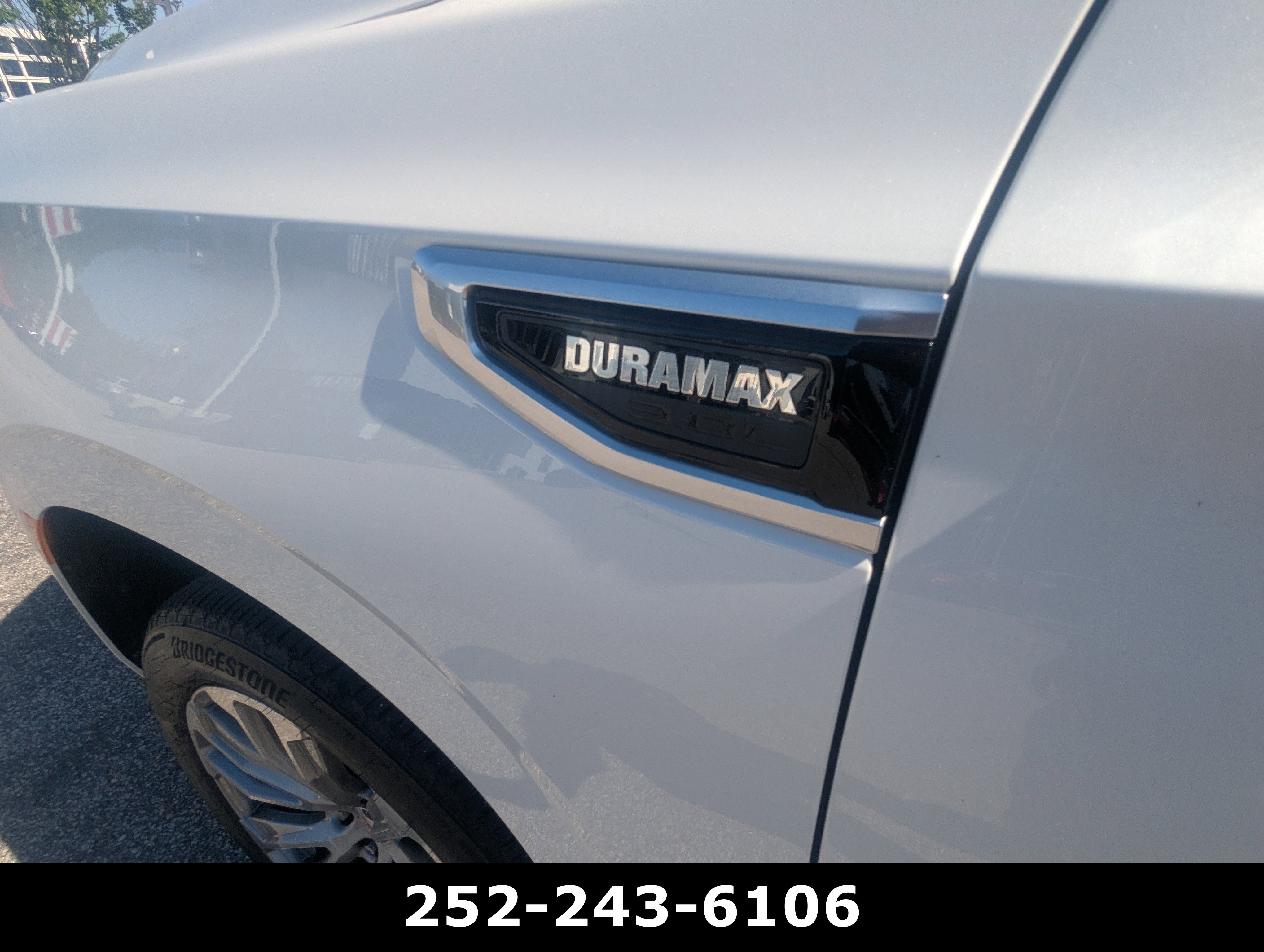 Used 2021 GMC Yukon XL Denali w/ Denali Premium Package AWD/4WD image 5