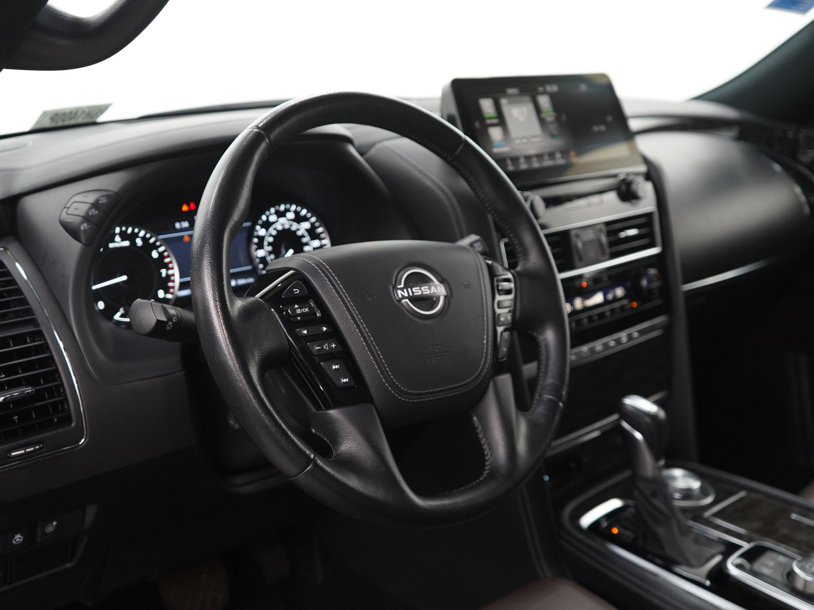 Used 2023 Nissan Armada Platinum w/ Captain's Chairs Package image 24