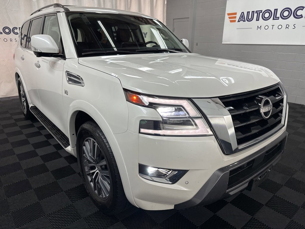 Used 2022 Nissan Armada SL w/ Captain's Chairs Package image 3