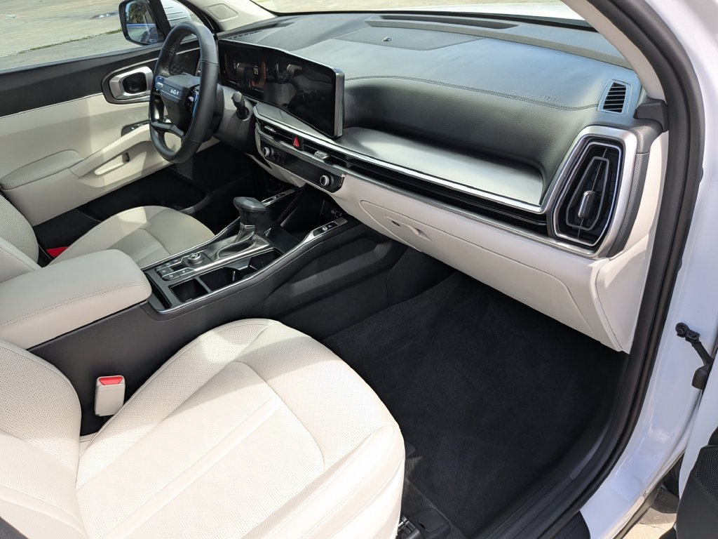 Certified 2026 Kia Sorento S FWD image 13