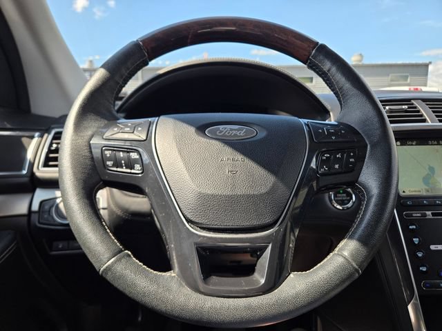 Used 2018 Ford Explorer Platinum AWD/4WD image 20