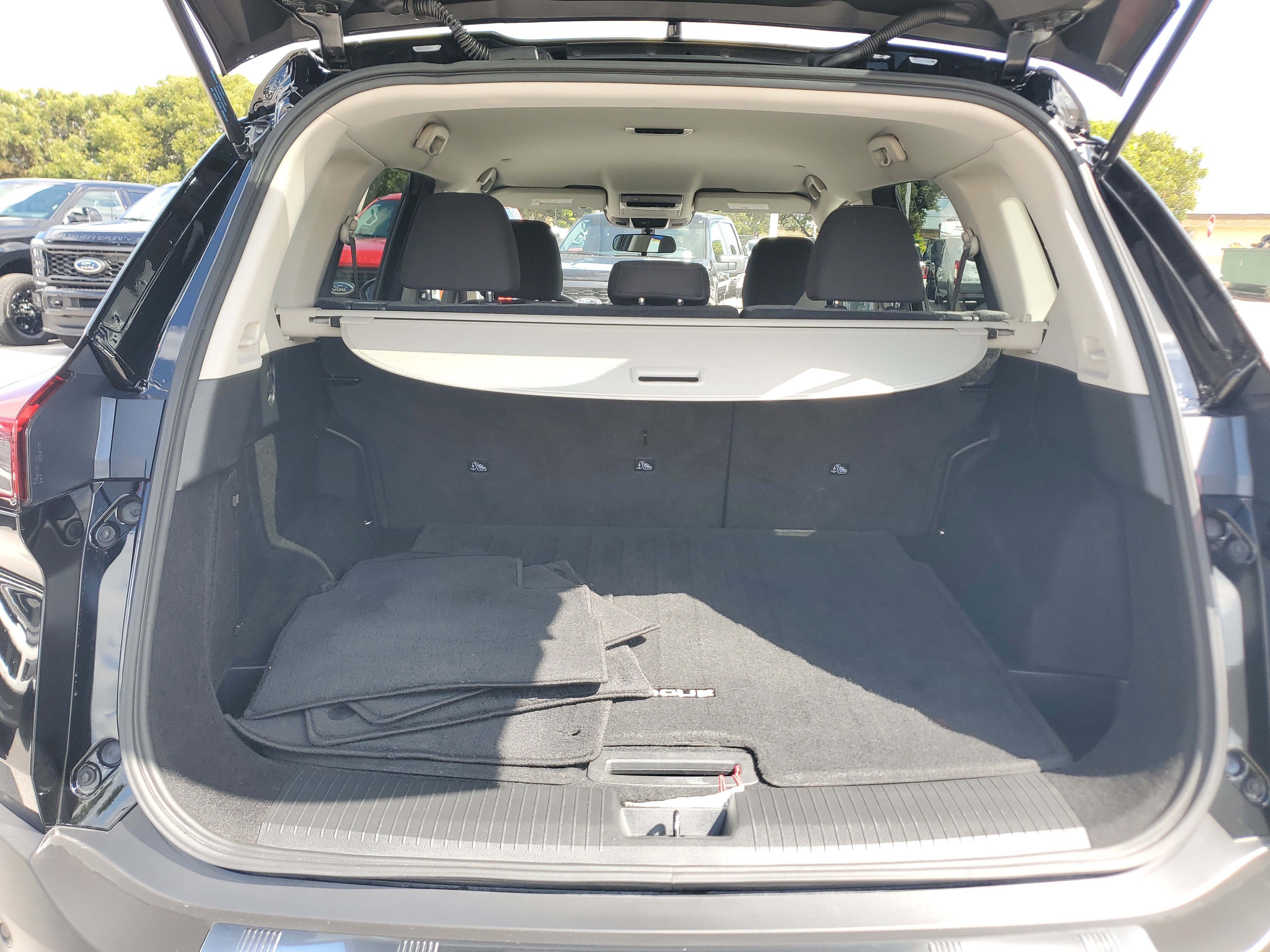 Used 2022 Nissan Rogue SV image 15