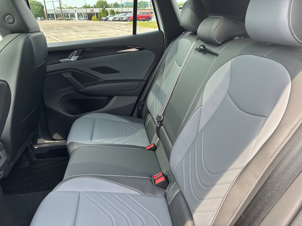 New 2026 Volkswagen Tiguan SE R-Line AWD/4WD image 19