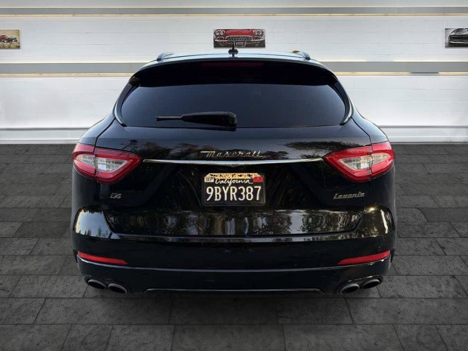 Used 2018 Maserati Levante AWD/4WD image 7