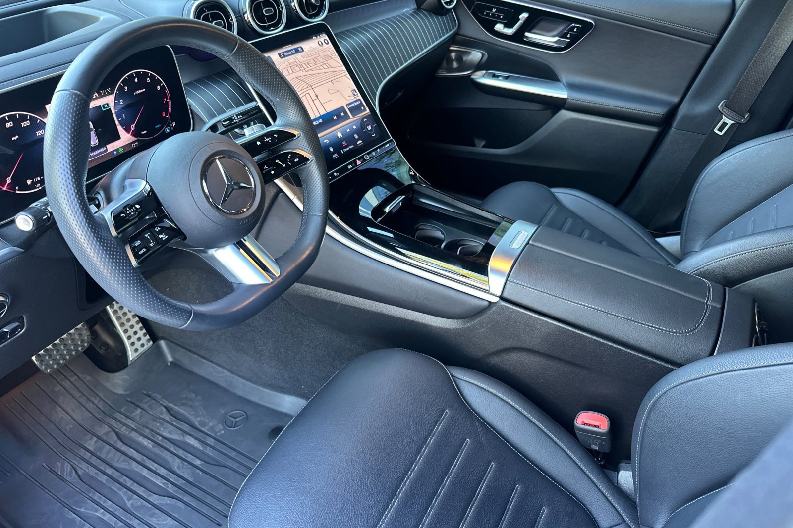 Used 2024 Mercedes-Benz GLC 300 image 11