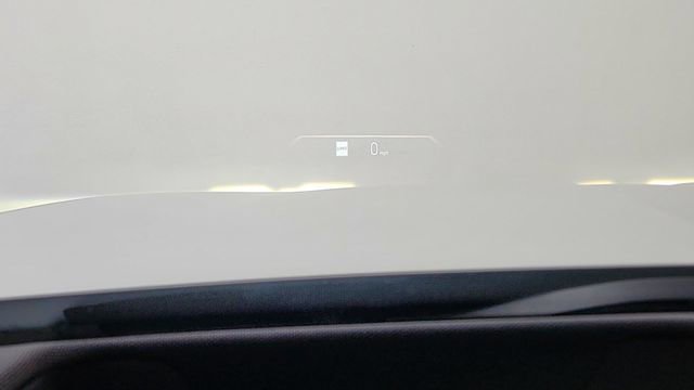 Used 2025 BMW 740i xDrive image 39