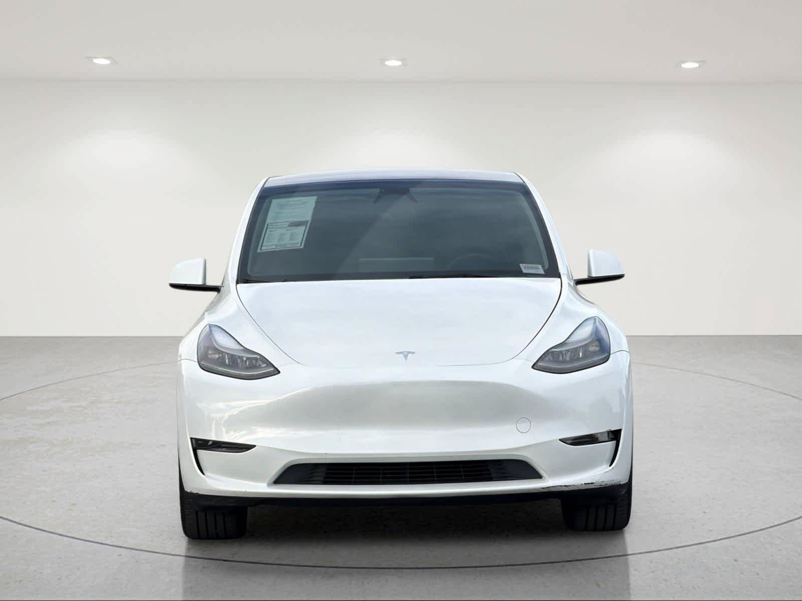 Used 2024 Tesla Model Y 2WD image 8