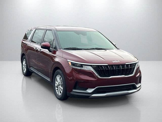 Used 2024 Kia Carnival LX image 1