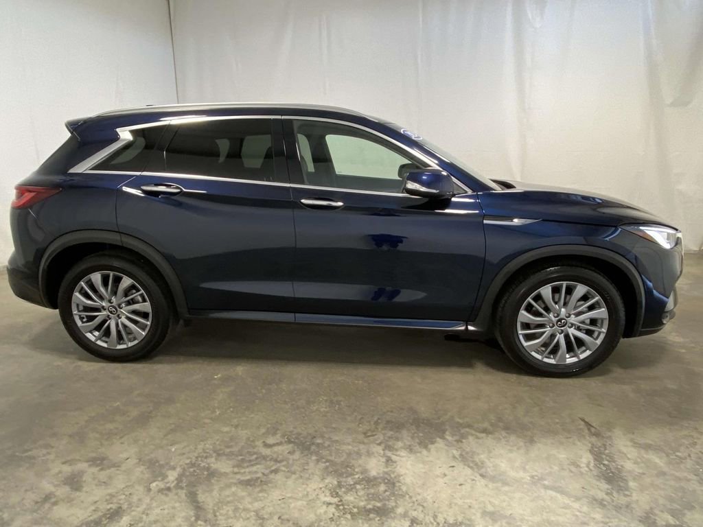 Used 2024 INFINITI QX50 Luxe image 2