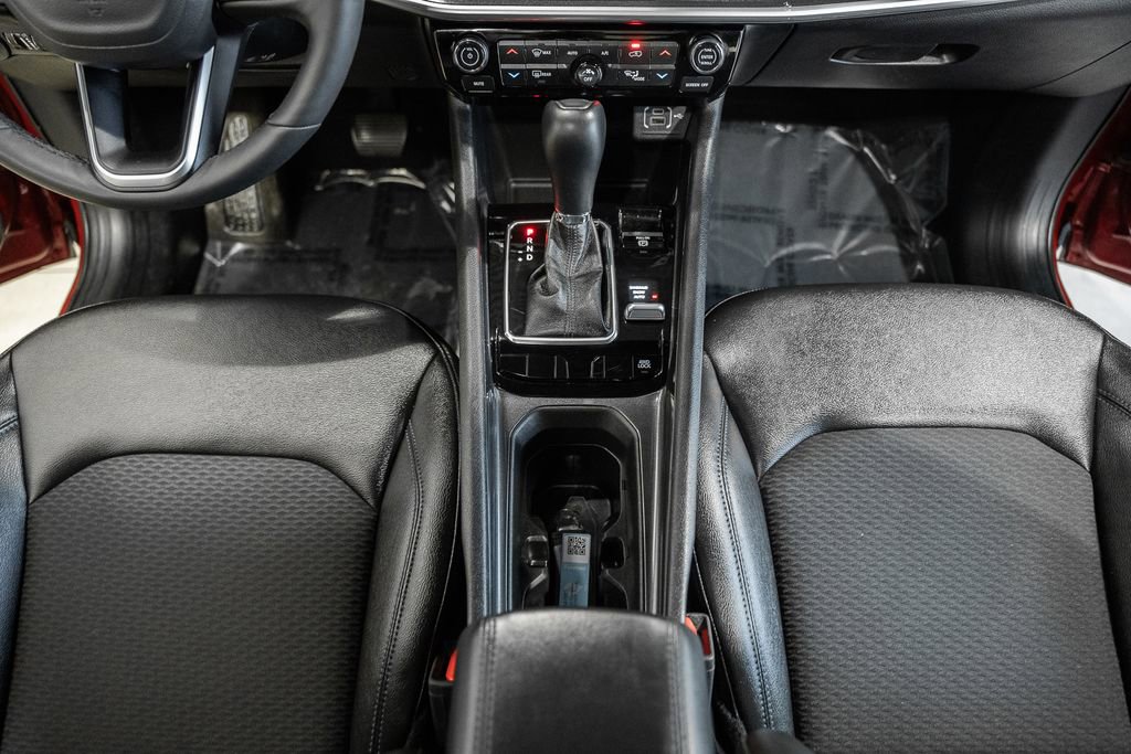 Certified 2025 Jeep Compass Latitude w/ Sun & Sound Group image 33