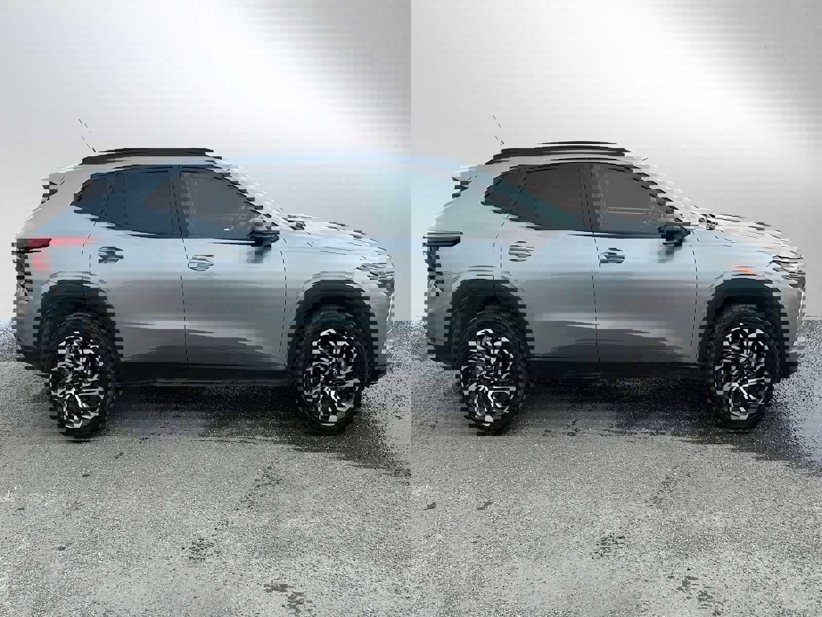 Certified 2024 Chevrolet Trax RS w/ Driver Confidence Package image 2