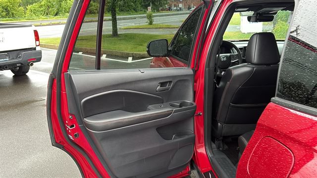 Used 2025 Honda Passport TrailSport image 24