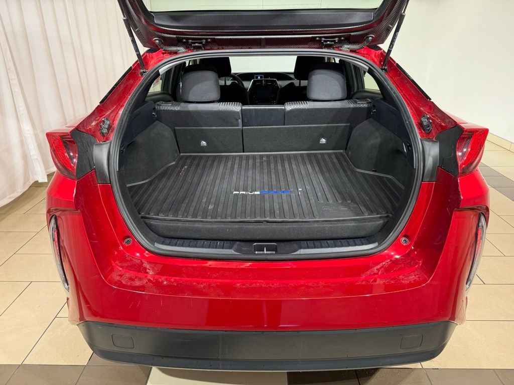 Used 2018 Toyota Prius Prime Plus FWD image 11