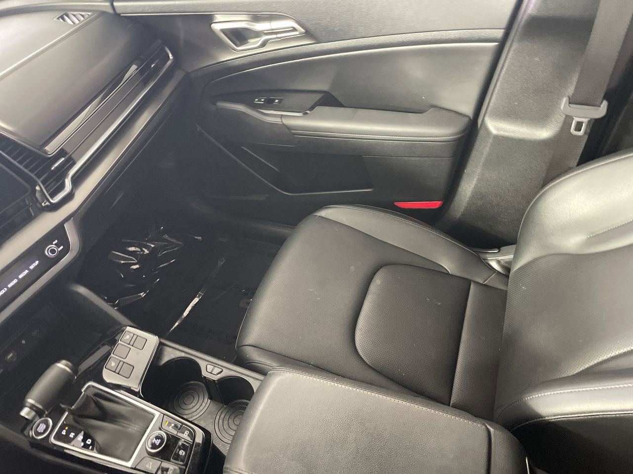 Used 2025 Kia Sportage EX image 22