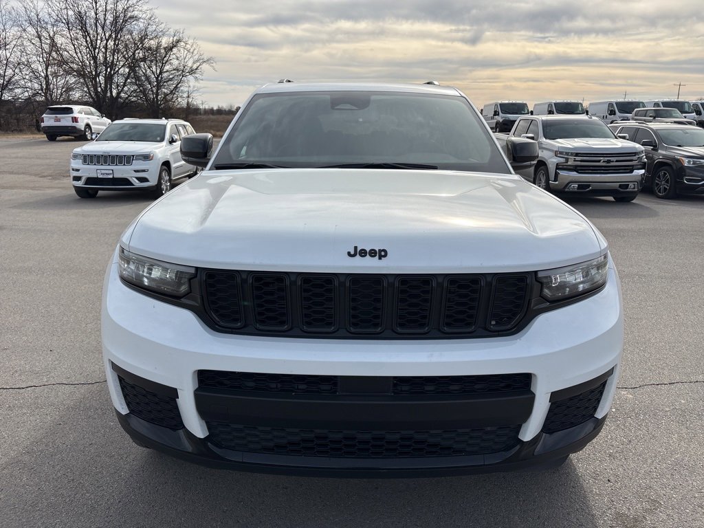 Used 2023 Jeep Grand Cherokee L Altitude image 8