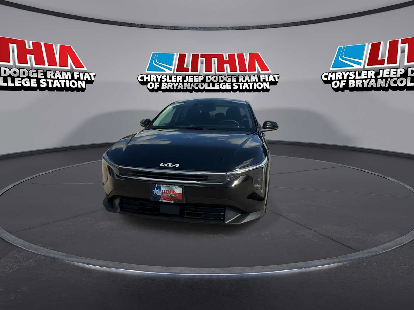 Used 2025 Kia K4 FWD image 3