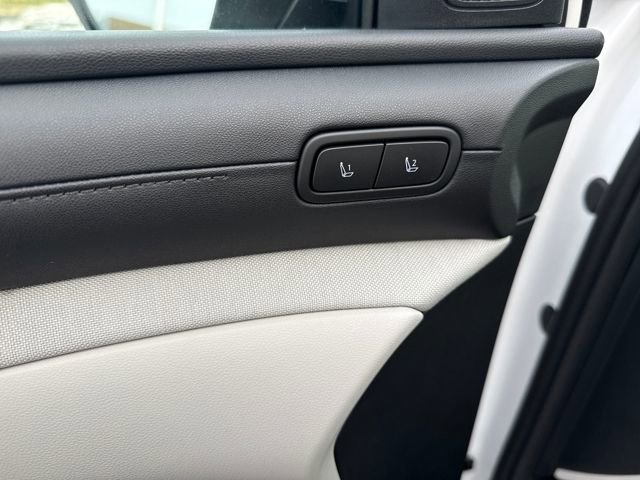 Certified 2025 Hyundai Tucson Limited image 11