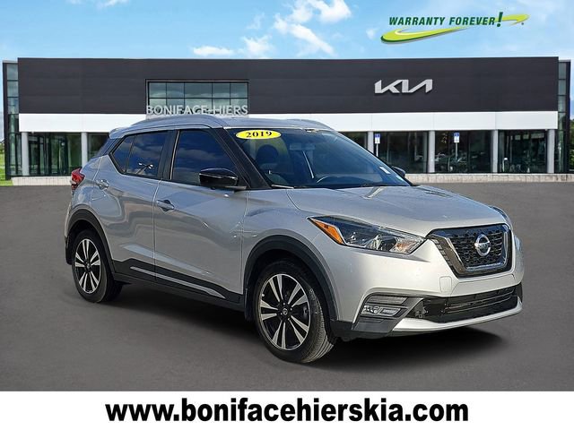 Used 2019 Nissan Kicks SR FWD image 1