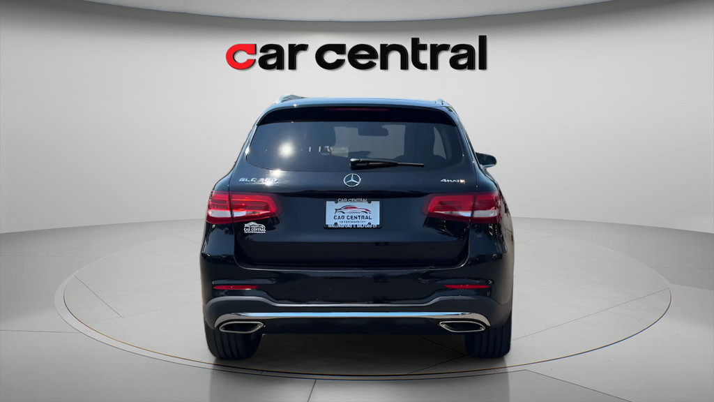 Used 2018 Mercedes-Benz GLC 300 4MATIC image 4
