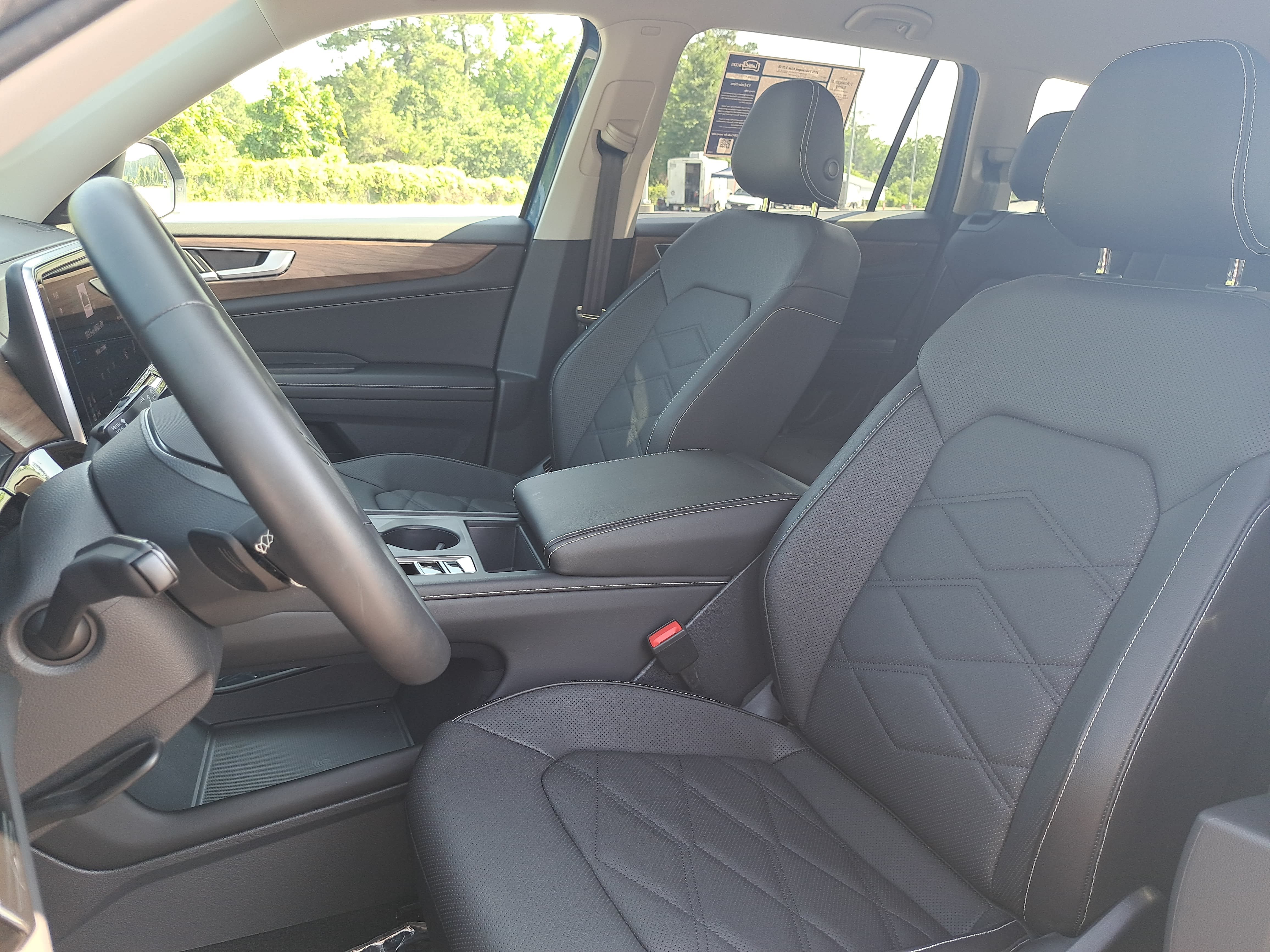 Used 2026 Volkswagen Atlas SE FWD image 15