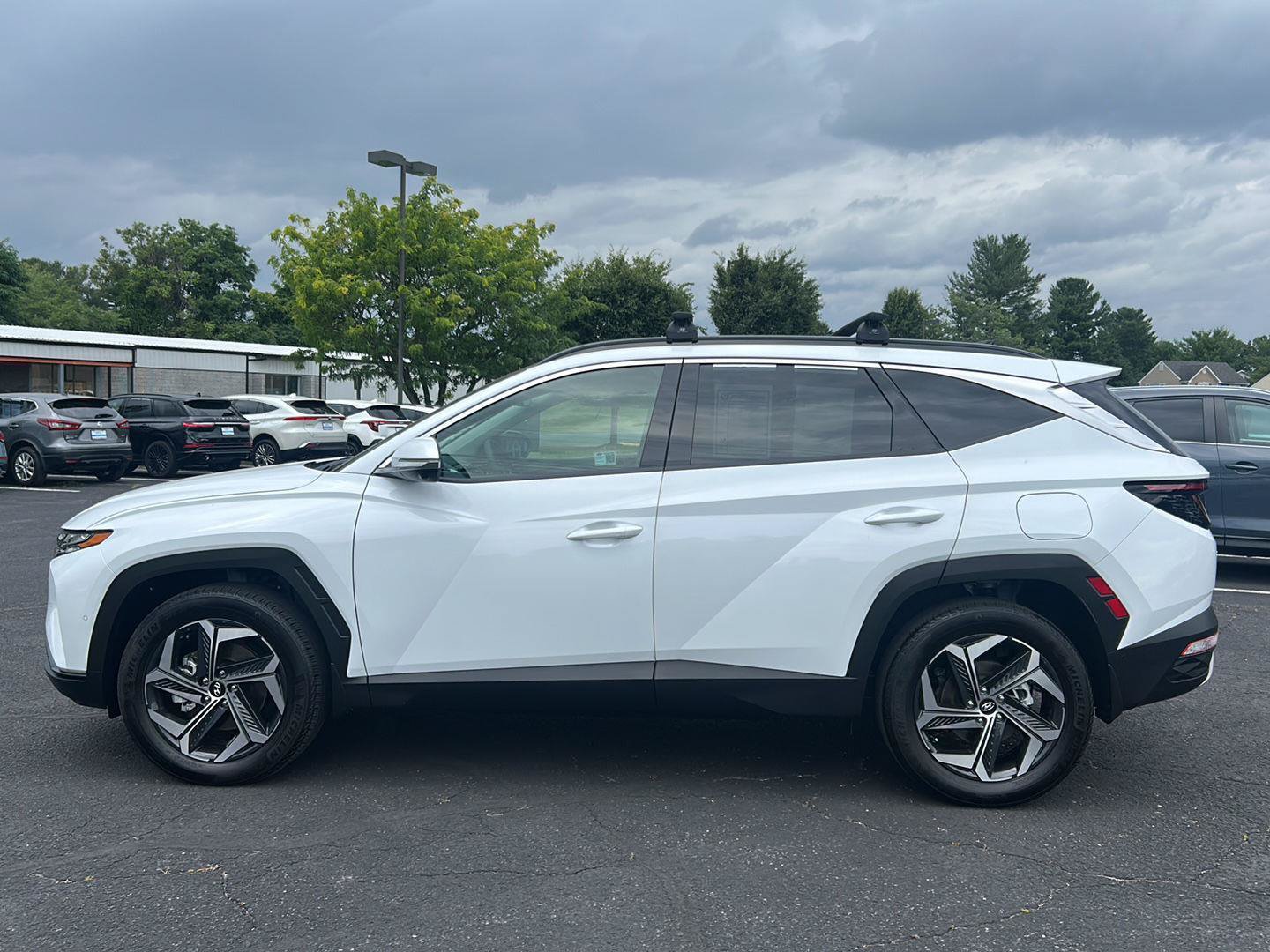 Certified 2024 Hyundai Tucson Limited AWD/4WD image 4