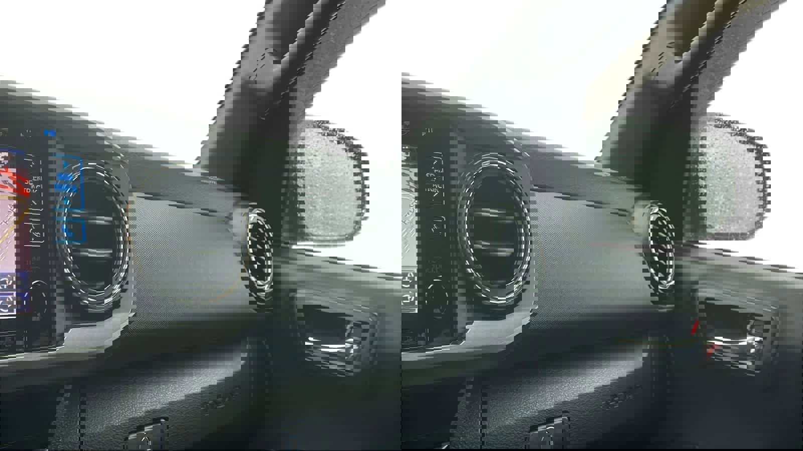 Used 2017 Toyota Tacoma TRD Off-Road image 18