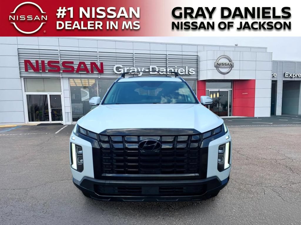 Used 2023 Hyundai Palisade XRT w/ Cargo Package FWD image 2