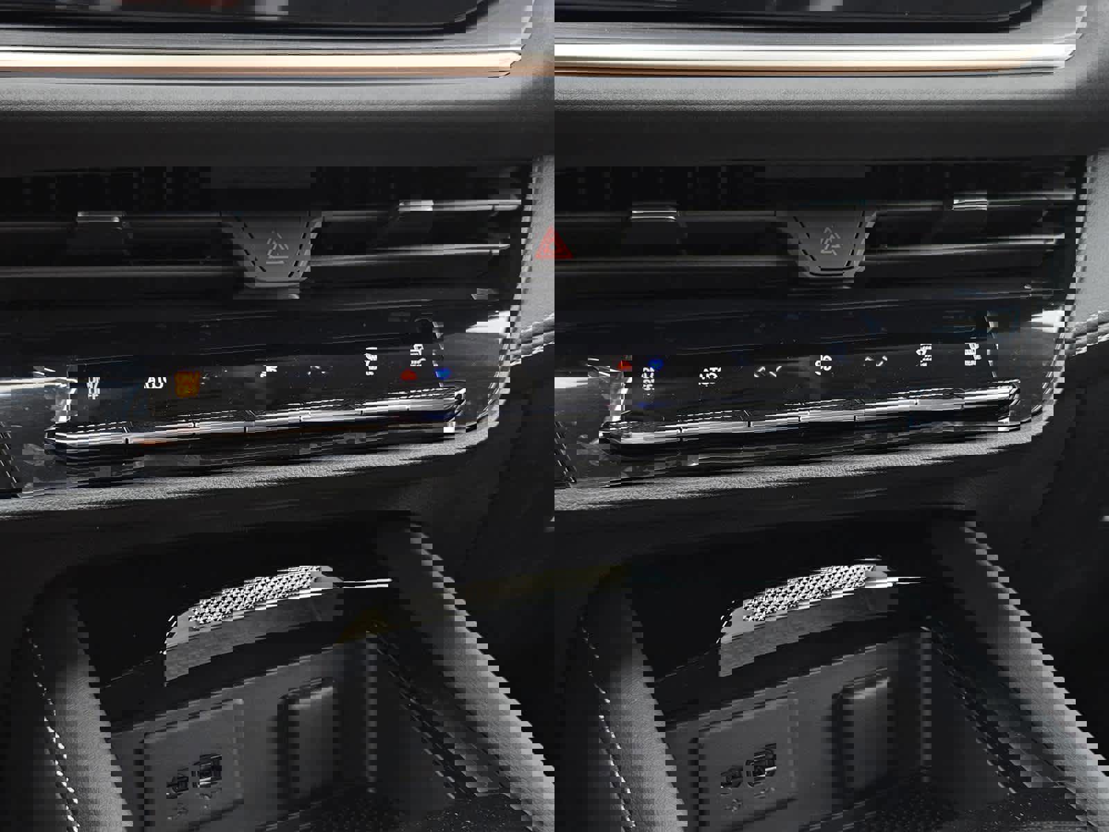 New 2025 Buick Envision Sport Touring image 14