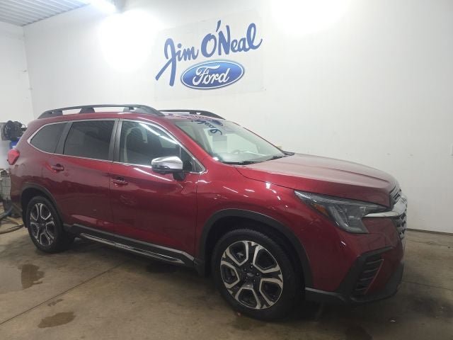Used 2023 Subaru Ascent Limited w/ Technology Package AWD/4WD image 1