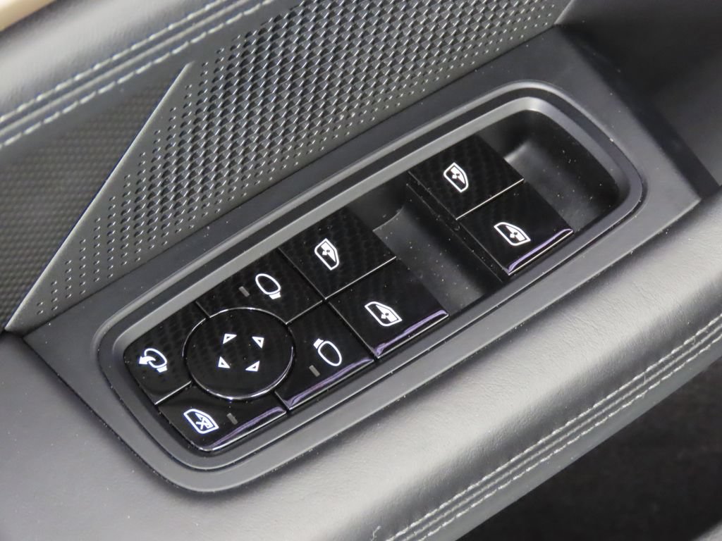 Certified 2021 Porsche Taycan Turbo S AWD/4WD image 36