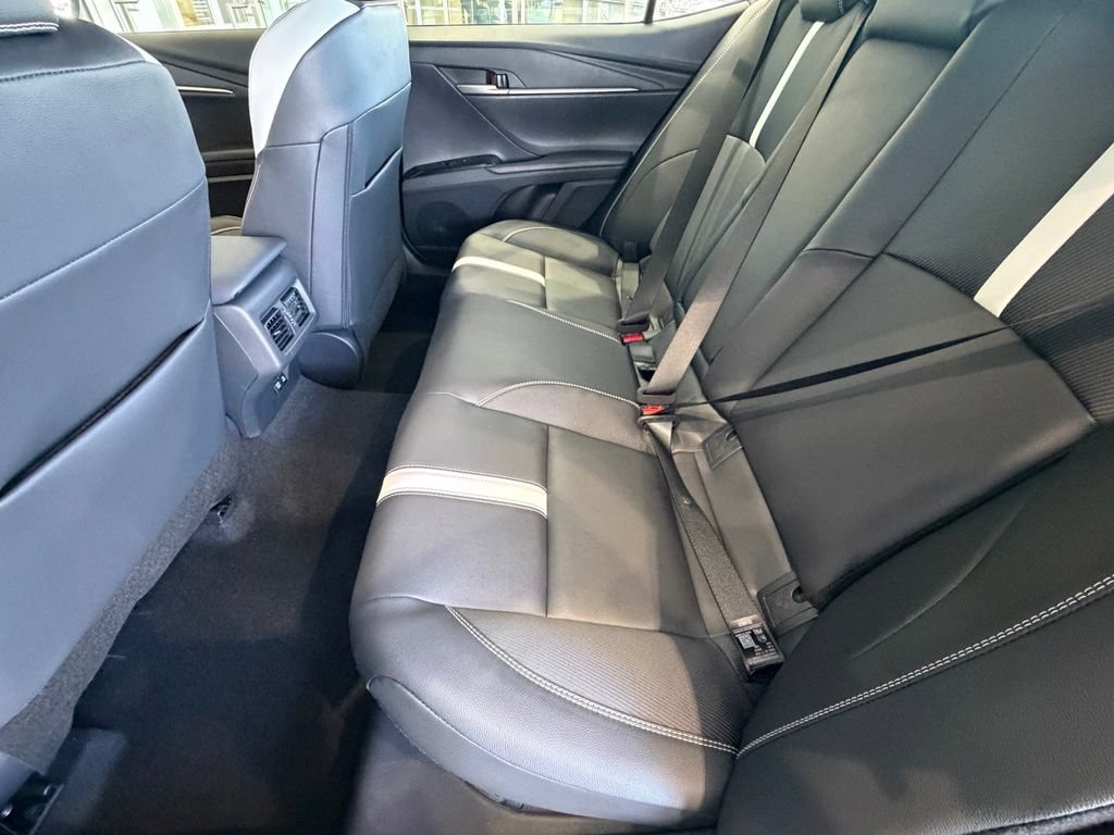 Certified 2026 Toyota Camry SE w/ Convenience Package FWD image 34