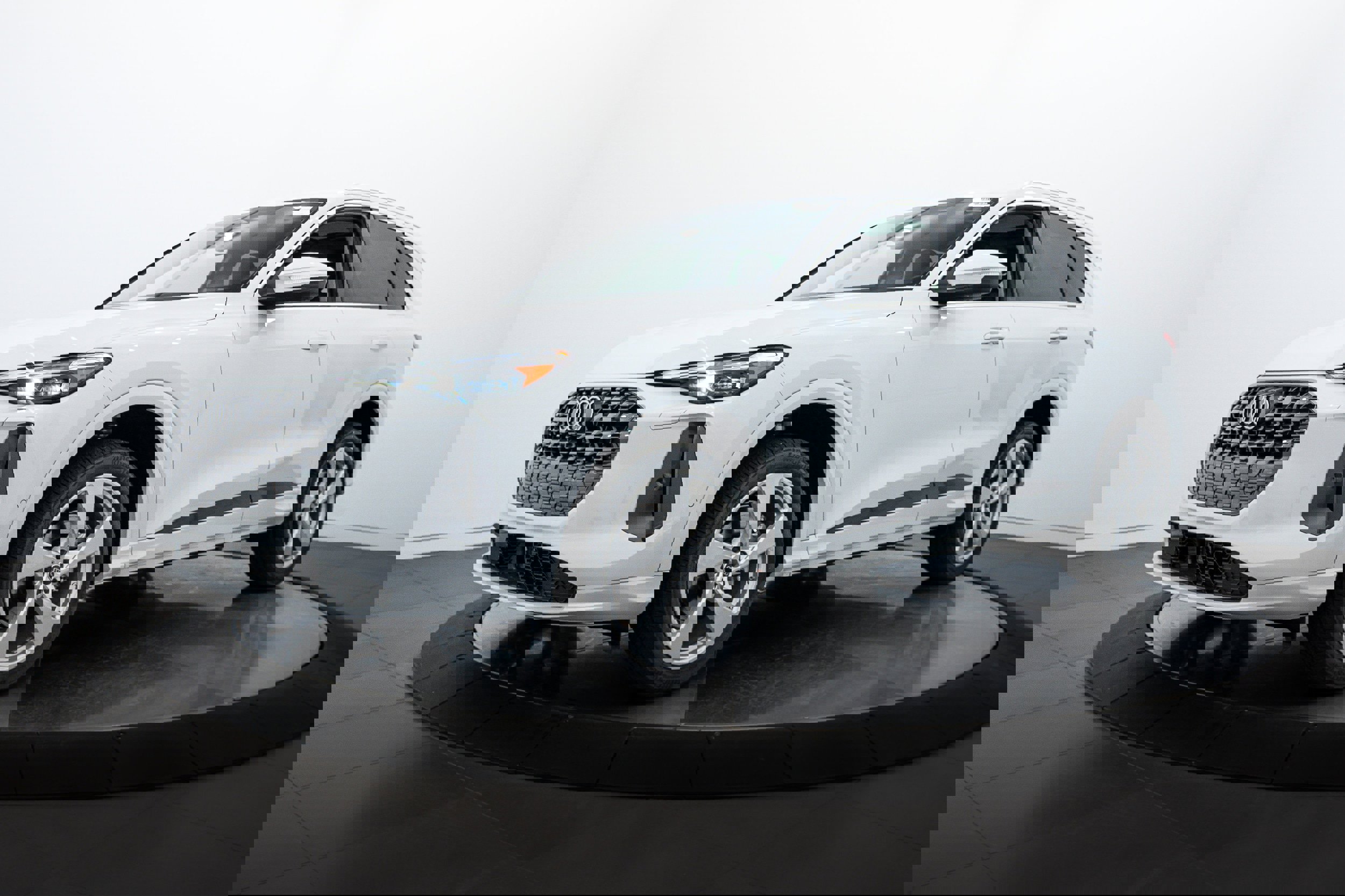 New 2025 Audi Q5 Premium Plus image 4