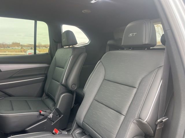 New 2026 Buick Enclave Sport Touring w/ Power Package FWD image 38